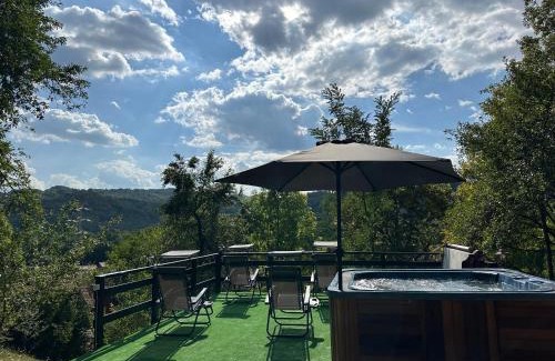 Capatineni-Ungureni House | Casa Lupilor Transfăgărășan