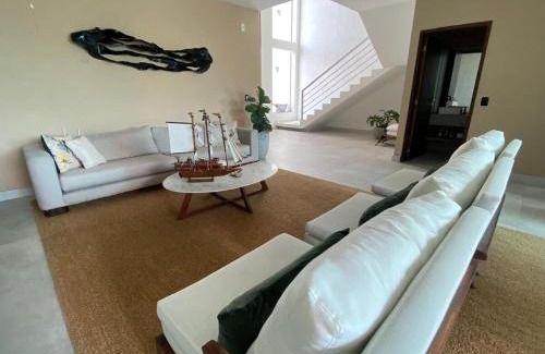 Praia do Frances House | Casa Luxuosa na Praia do Frances