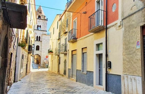 Fondi Bed & Breakfast | CASA MALUDA - Fondi Vertice Rooms