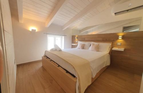 Fondi Bed & Breakfast | CASA MALUDA - Fondi Vertice Rooms