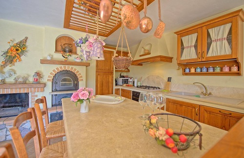 Villa A Sesta Apartment | Casa Maria Luisa - Apartment with pool