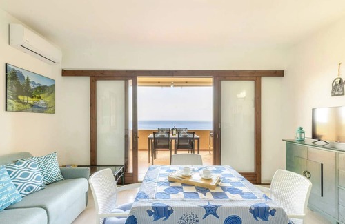 Le Locle House | Casa Marilò - wifi and sea view