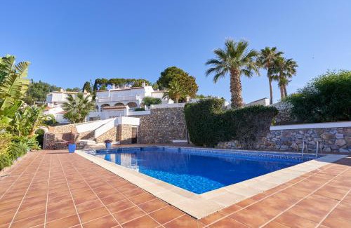 Velilla-Taramay House | Casa Mariposa