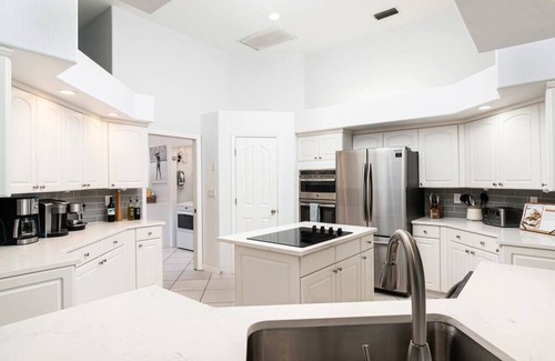 East Naples House | Casa Mariposa: Pool | Spa | Tropical Gardens
