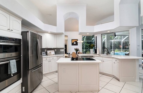East Naples House | Casa Mariposa: Pool | Spa | Tropical Gardens