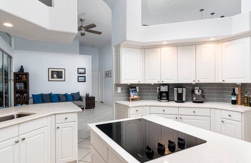 East Naples House | Casa Mariposa: Pool | Spa | Tropical Gardens