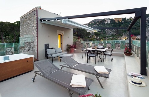 Taormina Apartment | Casa Marlena - Tower overlooking the sea