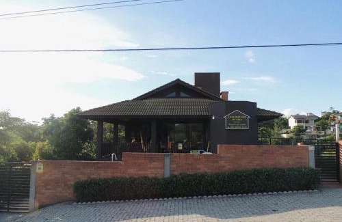 Ararangua House | Casa Marrom do Chef