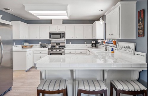 Paso Robles House | Casa Merlot - Spa and Minutes From Paso Robles Wineries!