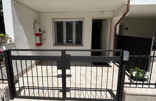 Ex Campo d'Aviazione Apartment | Casa Milele