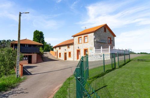 Candas House | Casa Monterriundo I y Apartamento Monterriundo II