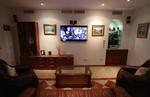 Almunecar Villa | Casa Montes Del Castillo