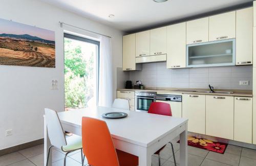 Losone Apartment | Casa Mummi by Quokka 360 - with garden 5 min from Ascona