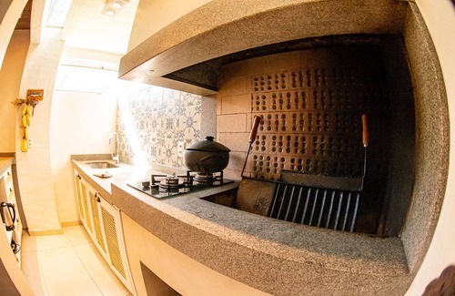 Centro House | Casa Nara, a 100 Metros do mar no Centro Histórico de Garopaba!