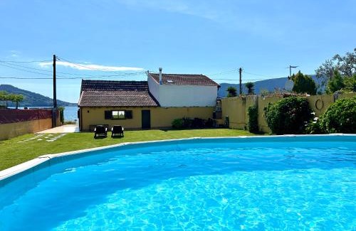 Redondela House | CASA O PIÑEIRO