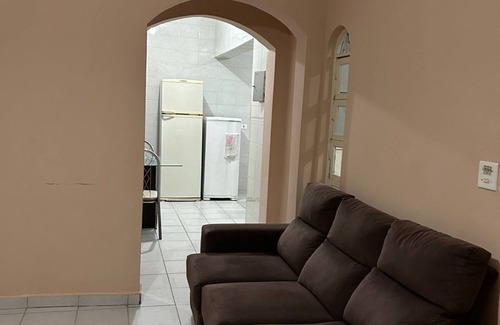 Itanhaem House | Casa pé na Areia a 50m do mar Piscina Grande, Casa Para Famílias até 20 Pessoas