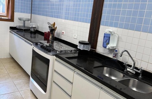 Guaeca House | Casa pé na Areia na Praia de Guaecá