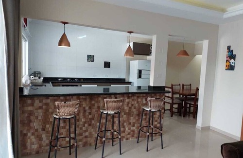 Estufa I House | Casa Para Aluguel de Temporada em Ubatuba com Piscina