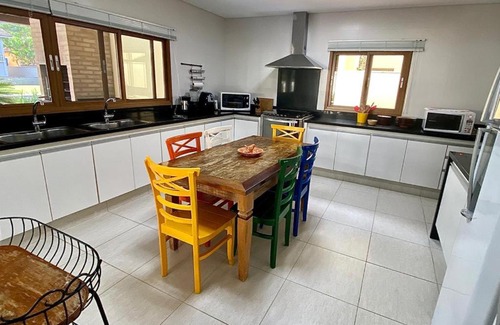 Guaeca House | Casa particular na praia de Guaecá