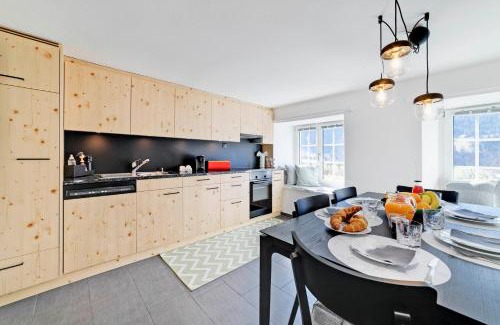 Sagogn Apartment | Casa Pasternaria Sleeps 8 Hiking and MTB close to Laax
