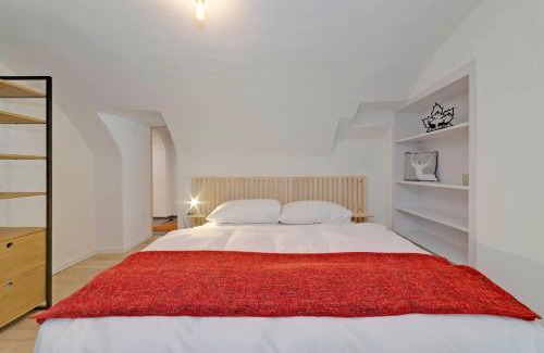 Sagogn Apartment | Casa Pasternaria Sleeps 8 Hiking and MTB close to Laax