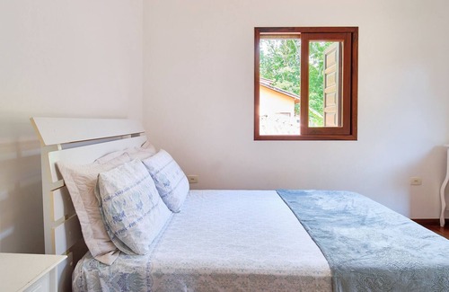 Portal das Artes House | Casa Petunia in Portal