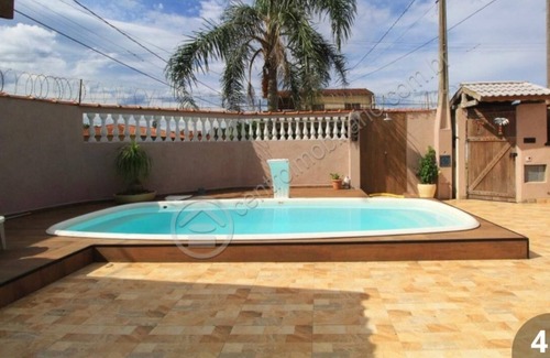 Balneario Gaivotas House | Casa Piscina + Área Gourmet 300 Metros da Praia, Área Gourmet e Piscina