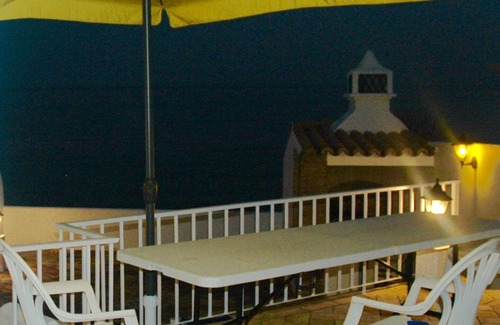 Peneco Beach House | Casa Portuguesa- a Charming Ocean Front Renovated Fisherman's House (Sleeps 7)