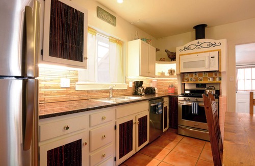 Downtown Santa Fe House | Casa Quintana: Charming 1 Bedroom Home; Hot Tub; Walking Distance to the Plaza