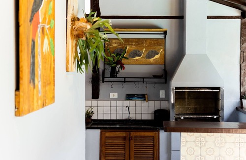 Centro Comercial House | Casa Rústica Perequê