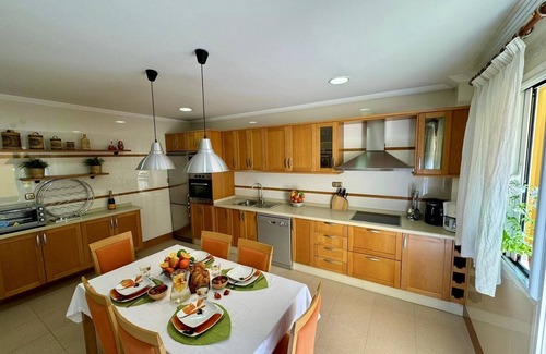 Salar House | Casa Rafael: Family villa for 14, views and nature in Salar