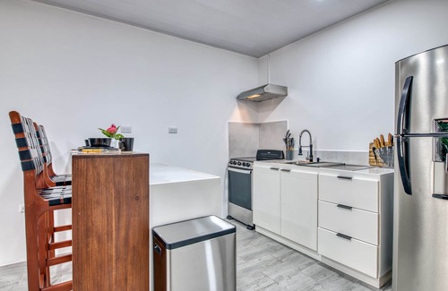 Limon House | Casa Razas II - An Intimate Haven for Two