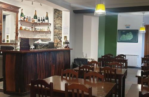 Braganca House | Casa restaurante O Pitès