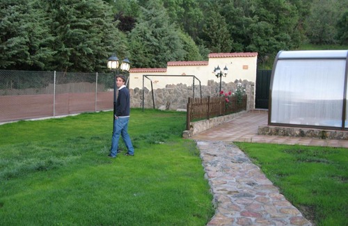 Navaluenga Ski Chalet | casa rio alberche y el cortijo de gredos