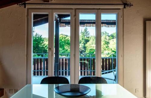 Astano Apartment | Casa Rogoria - Intimo rifugio con terrazza e caminetto