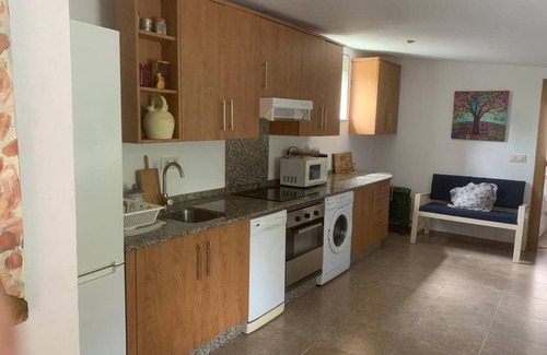 Carcacia Cottage | CASA ROMEO housing in typical Galician architecture