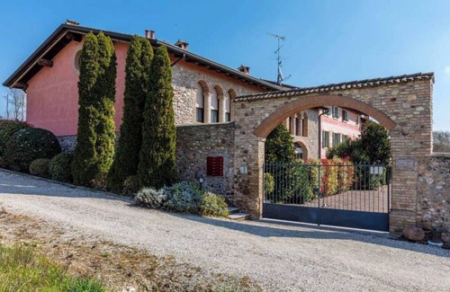 Cavriana Apartment | Casa Rondinella By Case al Lago