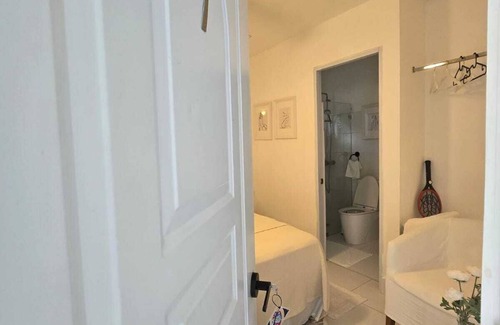 Mano Juan Hotel | Casa Rosada Beach Front