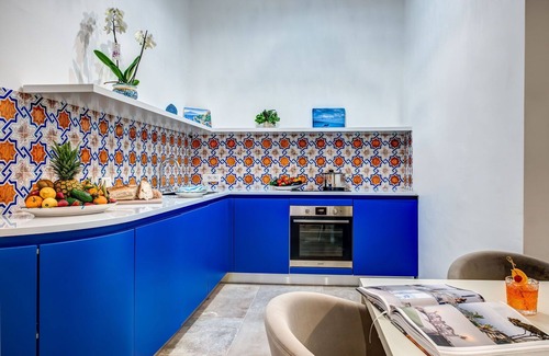 Seiano Apartment | CASA ROSADA - Spectacular Waterfront Villa with Pool and View of Mount Vesuvius