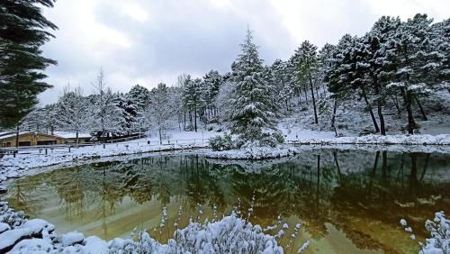 Riopar Ski Chalet | Casa Rubí finca ZAFIRO LAGUNAZO Riopar Parque Natural del Rio Mundo
