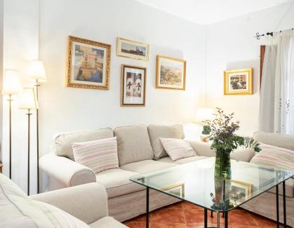 Padul Villa | Casa rural Buenos Días con piscina, barbaco y chimenea