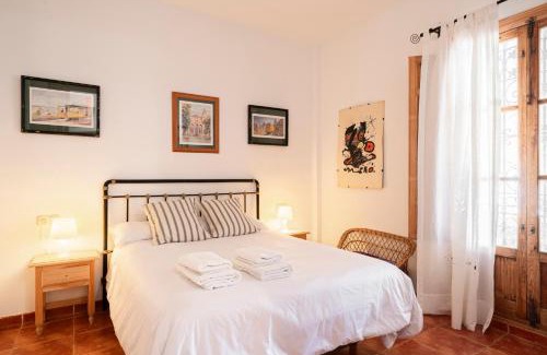 Padul Villa | Casa rural Buenos Días con piscina, barbaco y chimenea