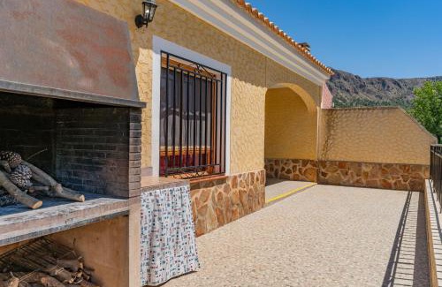 Elche De La Sierra House | CASA RURAL C PUENTE DEL SEGURA