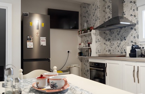 Cabra House | Casa Rural 'La Esperanza Rural Tourist' con Piscina Privada, Wi-Fi y Aire Acondicionado