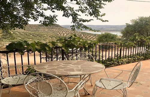 Iznajar Cottage | Casa Rural la Joya Ideal to enjoy your stay with family or friends