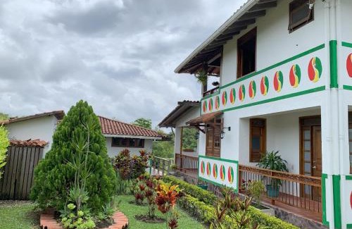 Armenia House | Casa Santa Rita - Habitación Cuadruple