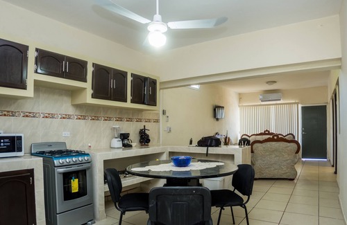 La Paz Apartment | Casa Santuario: 3 BR home close to malecon 5 mins drive