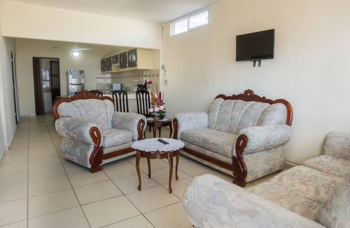 La Paz Apartment | Casa Santuario: 3 BR home close to malecon 5 mins drive