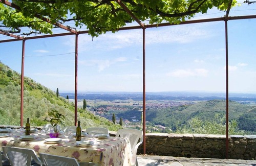 Buti Villa | Casa Serra In Buti, Toscana