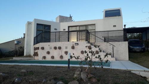 Rio Ceballos House | Casa Serrana